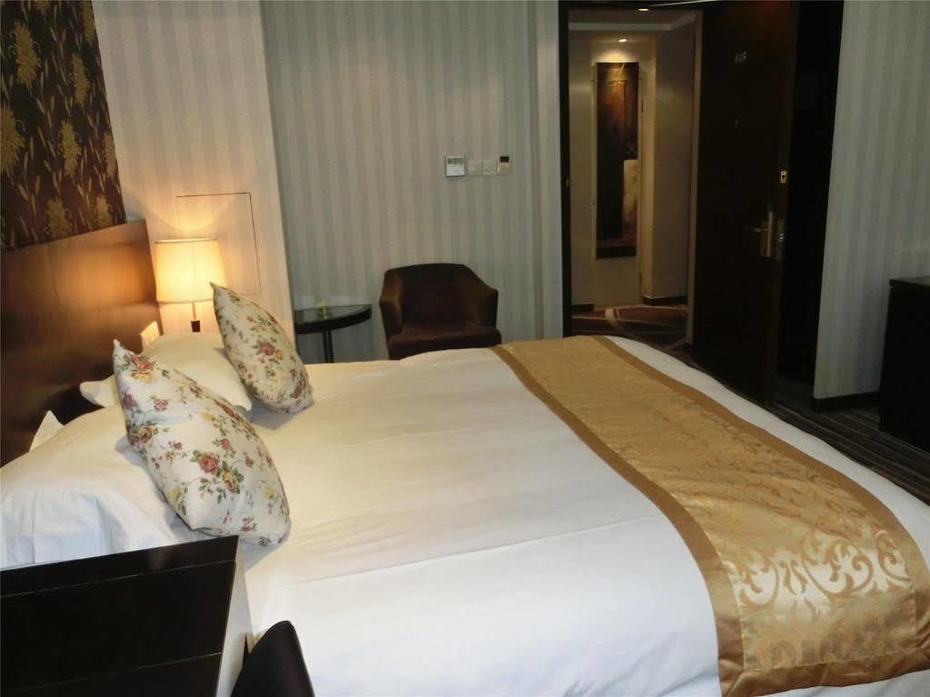 Shanghai Baron Business Bund Hotel Esterno foto